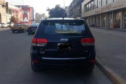 جیپ گراند شیرۆکی